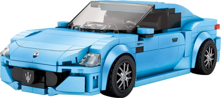 Autentické detaily a elegantní silueta