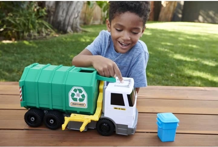 Velikost 38 cm a odolné provedení pro velkou porci zábavy