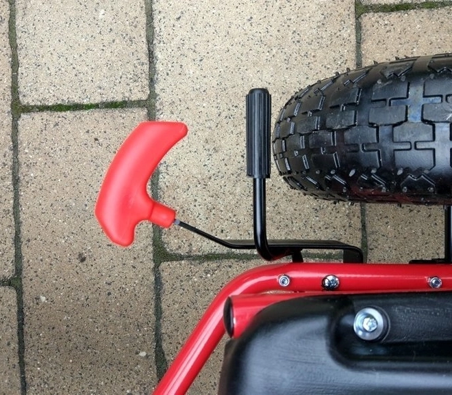 Pedálová vzduchová motokára + Nafukovací pneumatiky + Nastavitelné sedadlo – Červená
