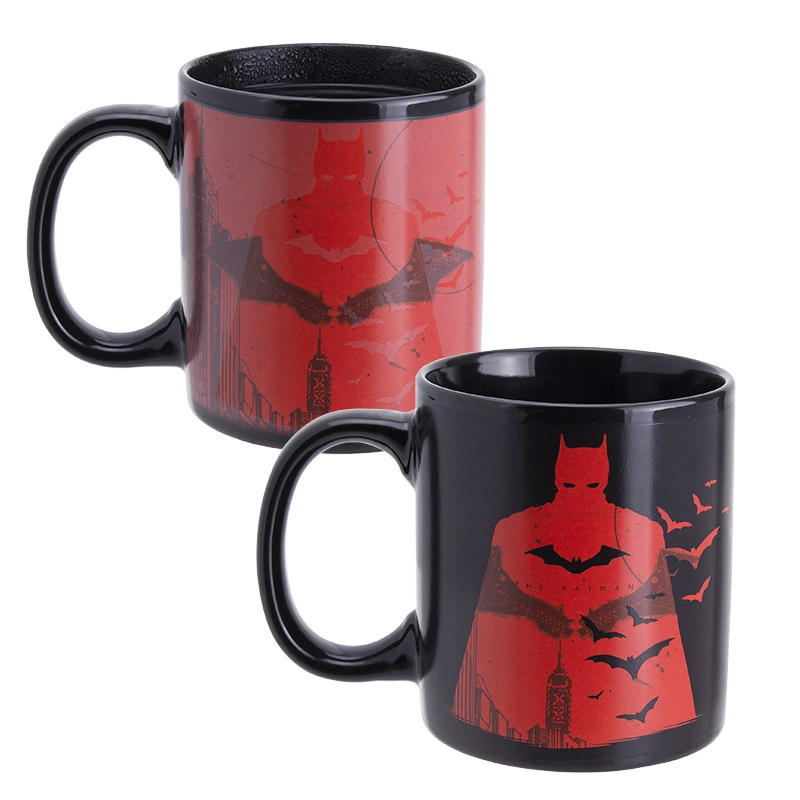 Levně Paladone Hrnek Batman & Batmobile měnící se 300 ml
