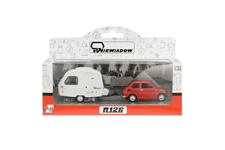 Fiat 126p s kempingovým přívěsem Niewiadów červený