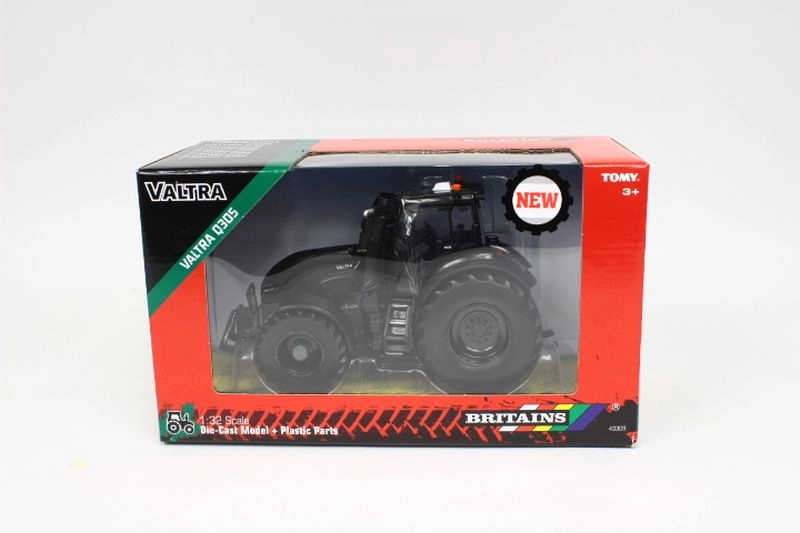 Britains traktor Valtra Q305 černý