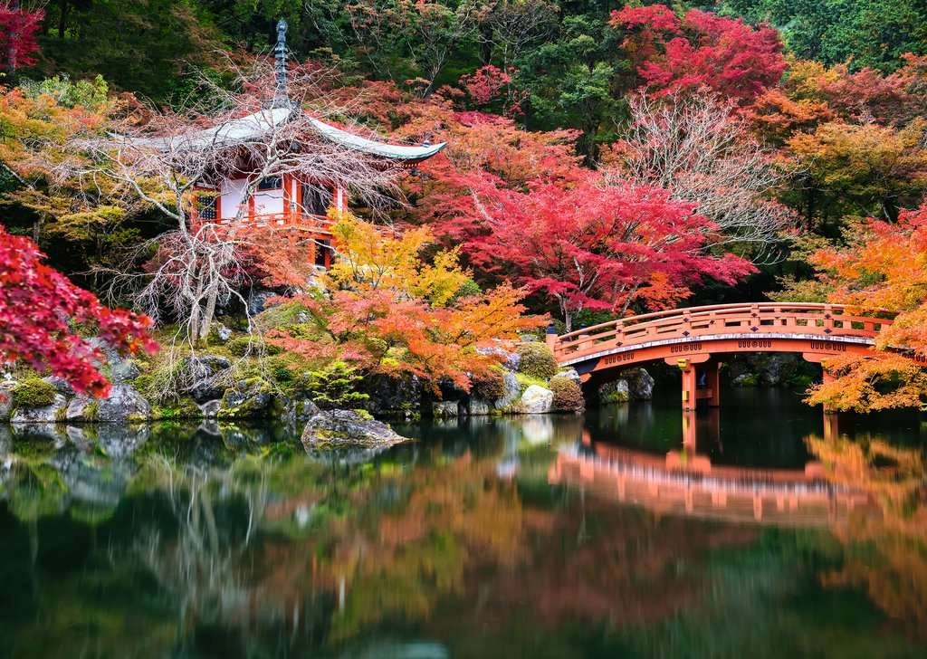 RAVENSBURGER Kouzelné zahrady Daigodži Kjóto Japonsko 1000 dílků