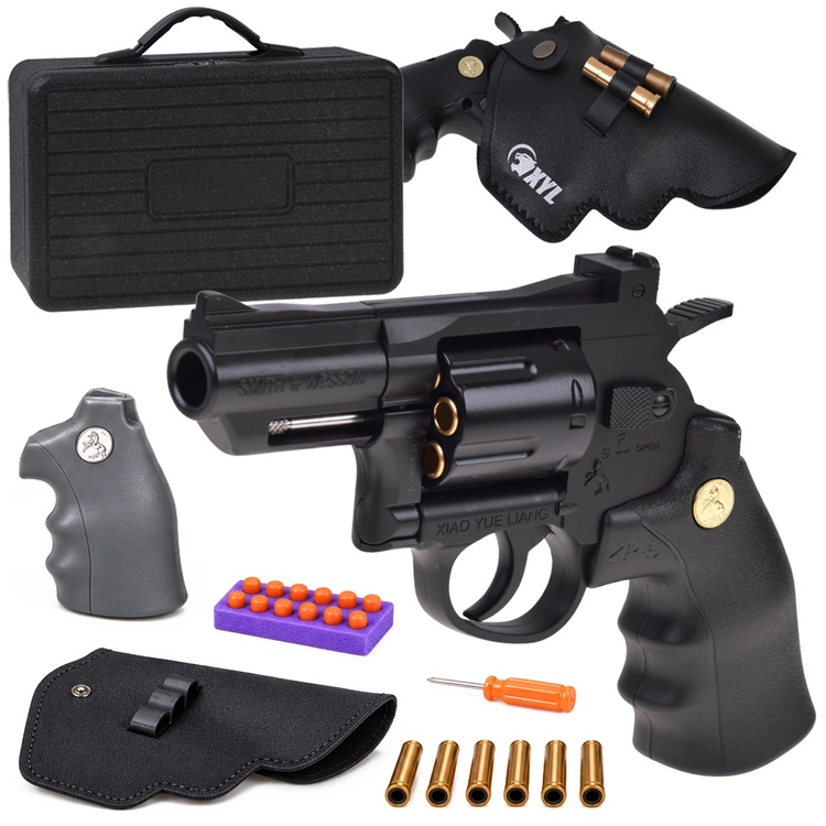 Dětský revolver s vyměnitelnými díly v kufříku