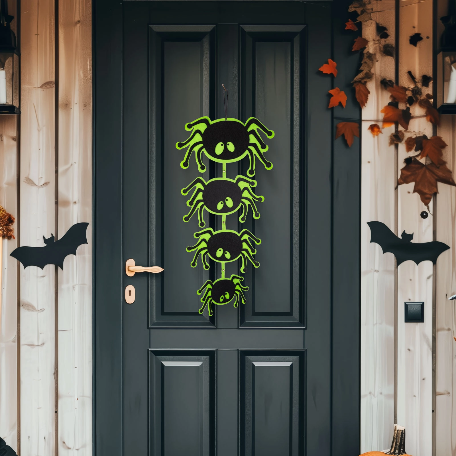 Závěsná halloweenská dekorace pavouk z filcu