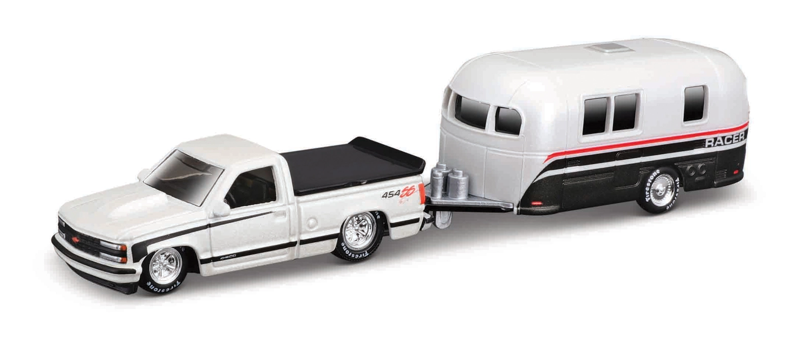 Levně Maisto Design Tow+Go Chevy 454 SS PickUp & Camper Trailer 1:64