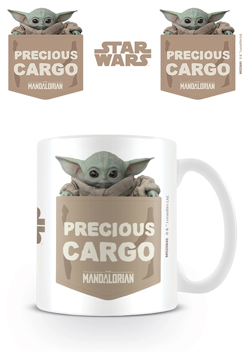 Levně CurePink Bílý keramický hrnek Star Wars Hvězdné války TV seriál The Mandalorian Precious Cargo mladý Yoda 315 ml