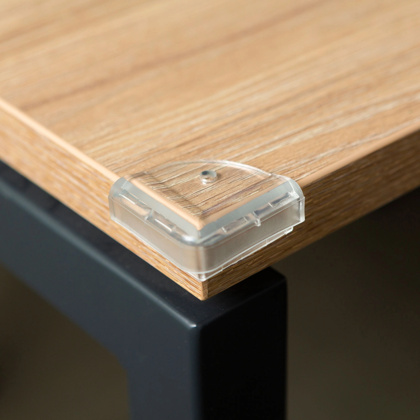Průhledné ochranné rohy na nábytek z PVC, 4 ks
