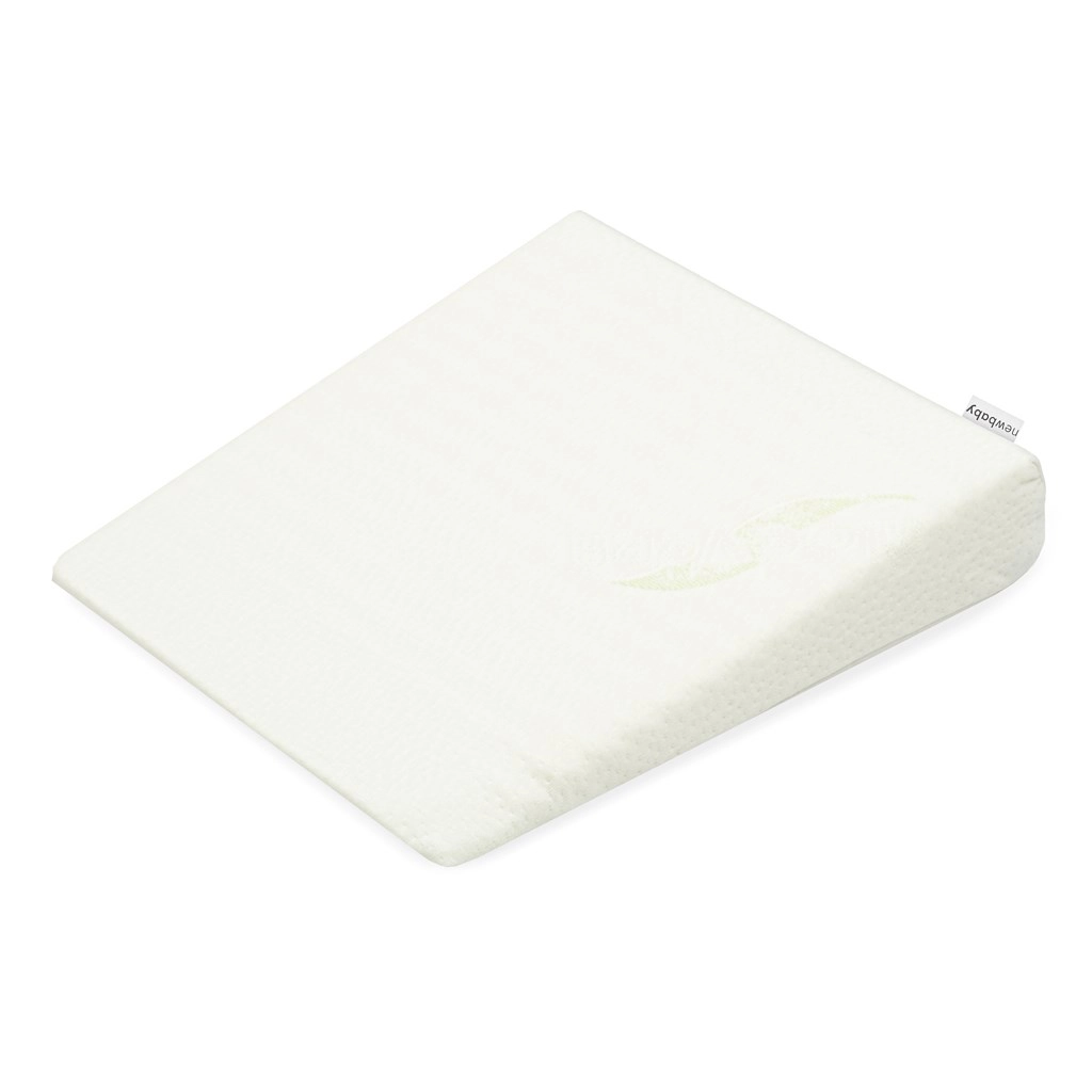 Kojenecký polštář – klín do kočárku NEW BABY Aloe vera 38 × 30 × 7 cm