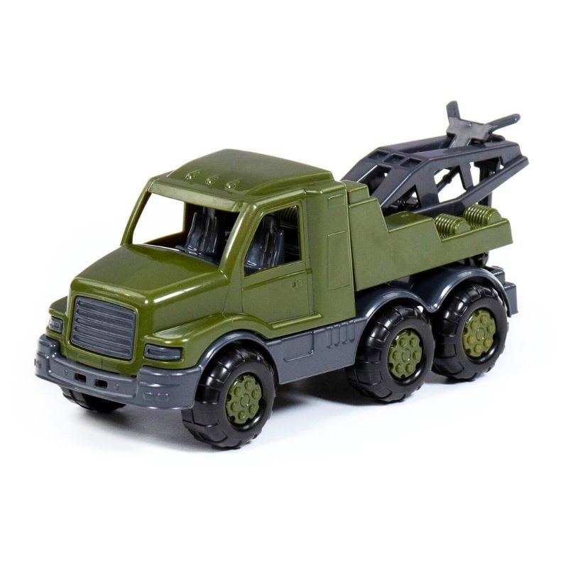 Vojenské odtahové auto Maxík