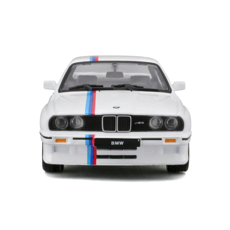 Bburago Plus BMW 3 Series M3 1988 White 1:24