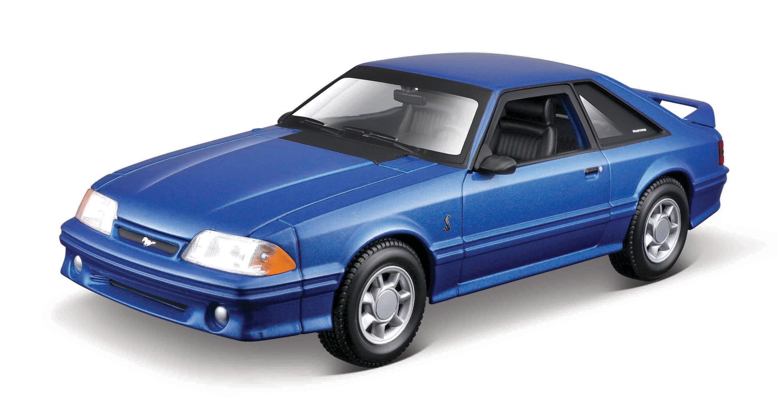 Levně Maisto Ford Mustang SVT Cobra 1993 modrá metalíza 1:24