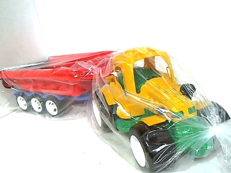 Traktor s přívěsem