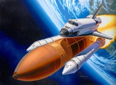 Revell Plastic ModelKit vesmír 04736 Space Shuttle Discovery+Booster Rockets 1:144