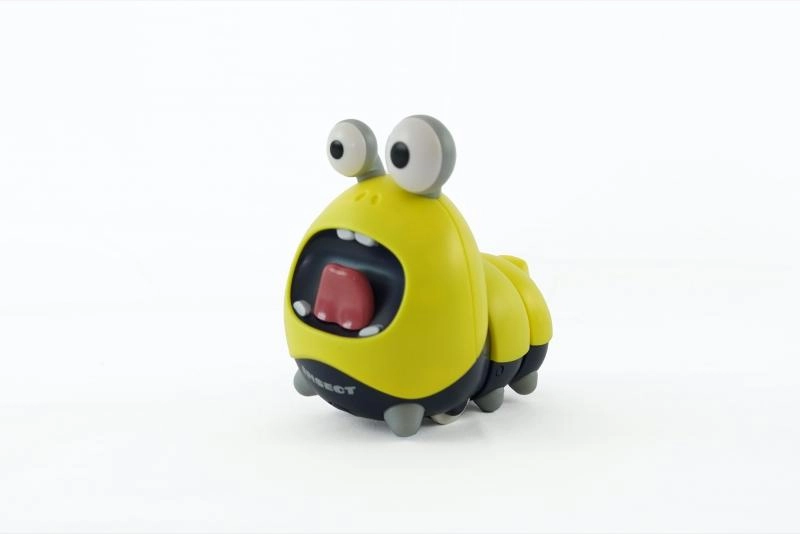 MAC TOYS chodící veselá larva