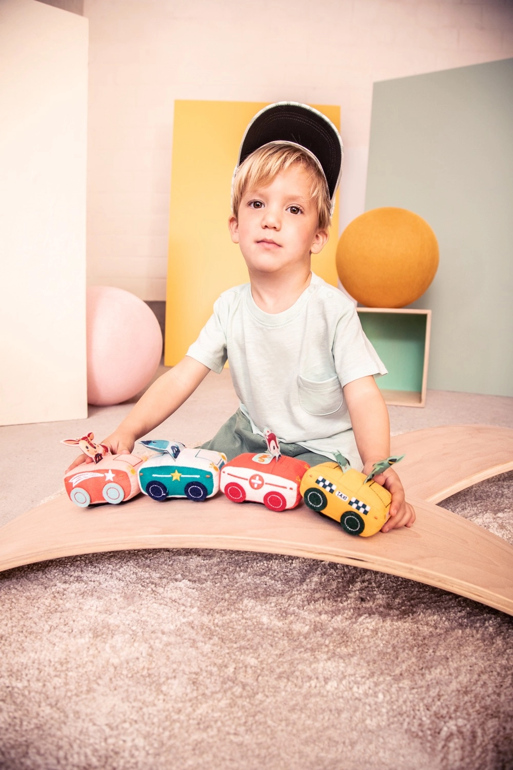 Lilliputiens Tažené auto s dráčkem Joem