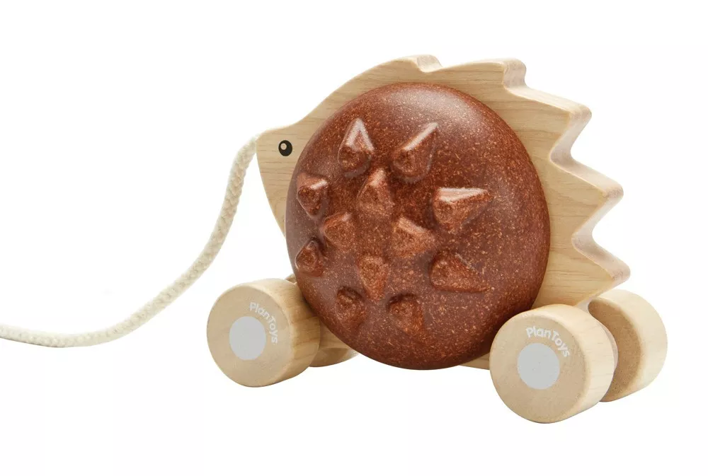Tahací ježek PlanToys – hnědý
