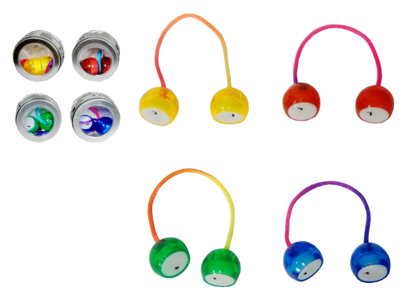 Svítící plastové kuličky na provázku