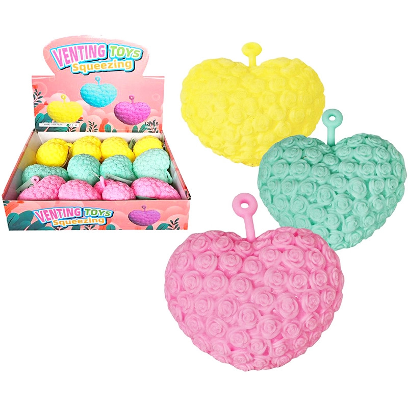 Mačkací srdíčko z růží se světlem