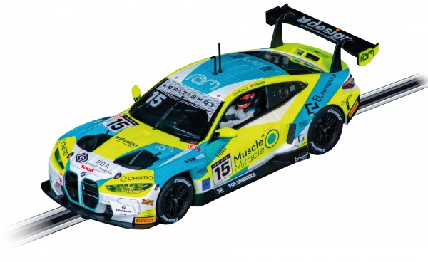 Carrera Evolution BMW M4 GT3 auto na autodráhu 1:32