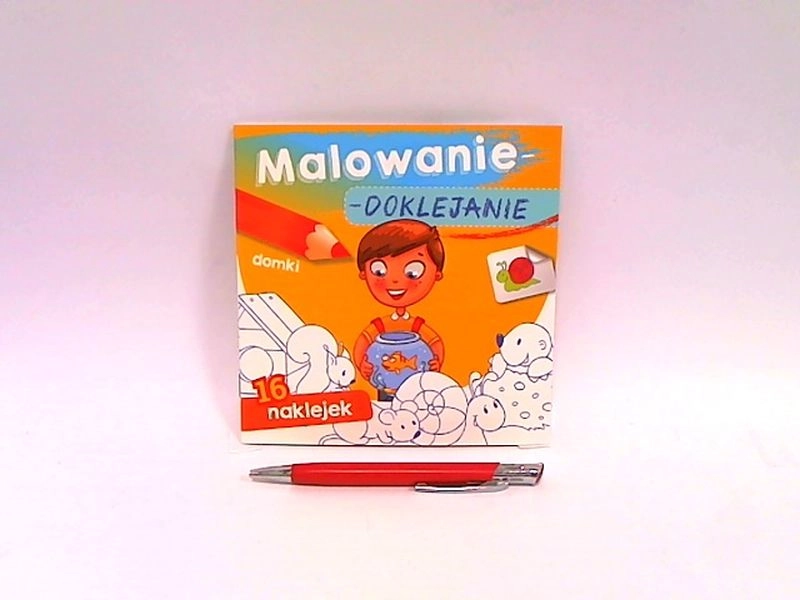 Malování a lepení samolepek: Domky