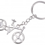 Stříbrná klíčenka ve tvaru kola