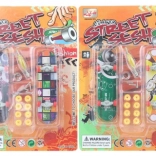 Sada plastových šroubovacích skateboardů s doplňky, mix druhů