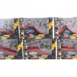 Plastová rampa na skákání s kovovým šroubovacím kolem