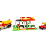 Stavebnice CHEVA 8 benzínová stanice – plastová sada 349 ks