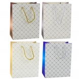 Papírová dárková taška s lesklými srdíčky 23 x 18 x 10,5 cm