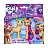 My Little Pony sada figurek poníků s doplňky – Sunny Starscout a Hitch / Zipp Storm a Princess Petals