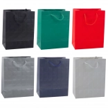 Dárková taška s embosovanými čtverci 23 × 18 × 10,5 cm