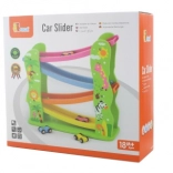 Dřevěná klouzačka pro auta