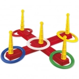 Androni házení kroužků na kříž