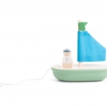 Dřevěná plachetnice pro děti s kapitánem