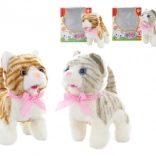 Chodící plyšová kočka se zvukem