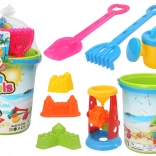 Barevná sada hraček na písek s vědrem, mlýnkem, konvičkou a formičkami