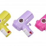 Vodní pistole s různými barevnými variantami