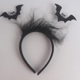 Čelenka s netopýry a peříčky