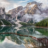 Puzzle RAVENSBURGER Lago di Braies Itálie 1500 dílků