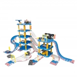 Velká policejní parkovací garáž se 4 úrovněmi a čerpací stanicí, 100 dílů