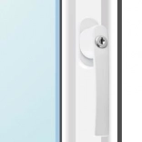 Okenní klika s uzamykáním na klíč – bílá